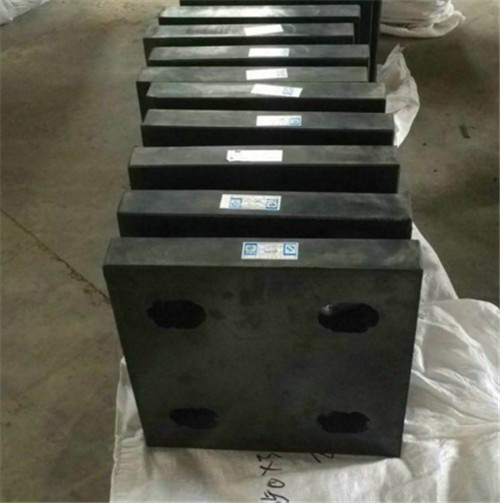 帶孔網架橡膠支座 (2).jpg 帶孔網架橡膠支座 (2).jpg