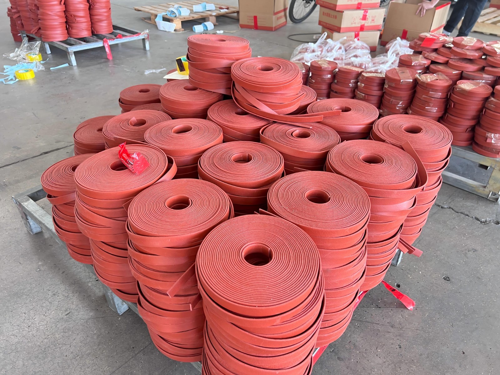 工程材料供應(yīng)商爆款!衡水宏基制品型遇水膨脹橡膠止水條多場景適配 支持定制�?(2)(1).jpg 工程材料供應(yīng)商爆款!衡水宏基制品型遇水膨脹橡膠止水條多場景適配 支持定制�?(2)(1).jpg