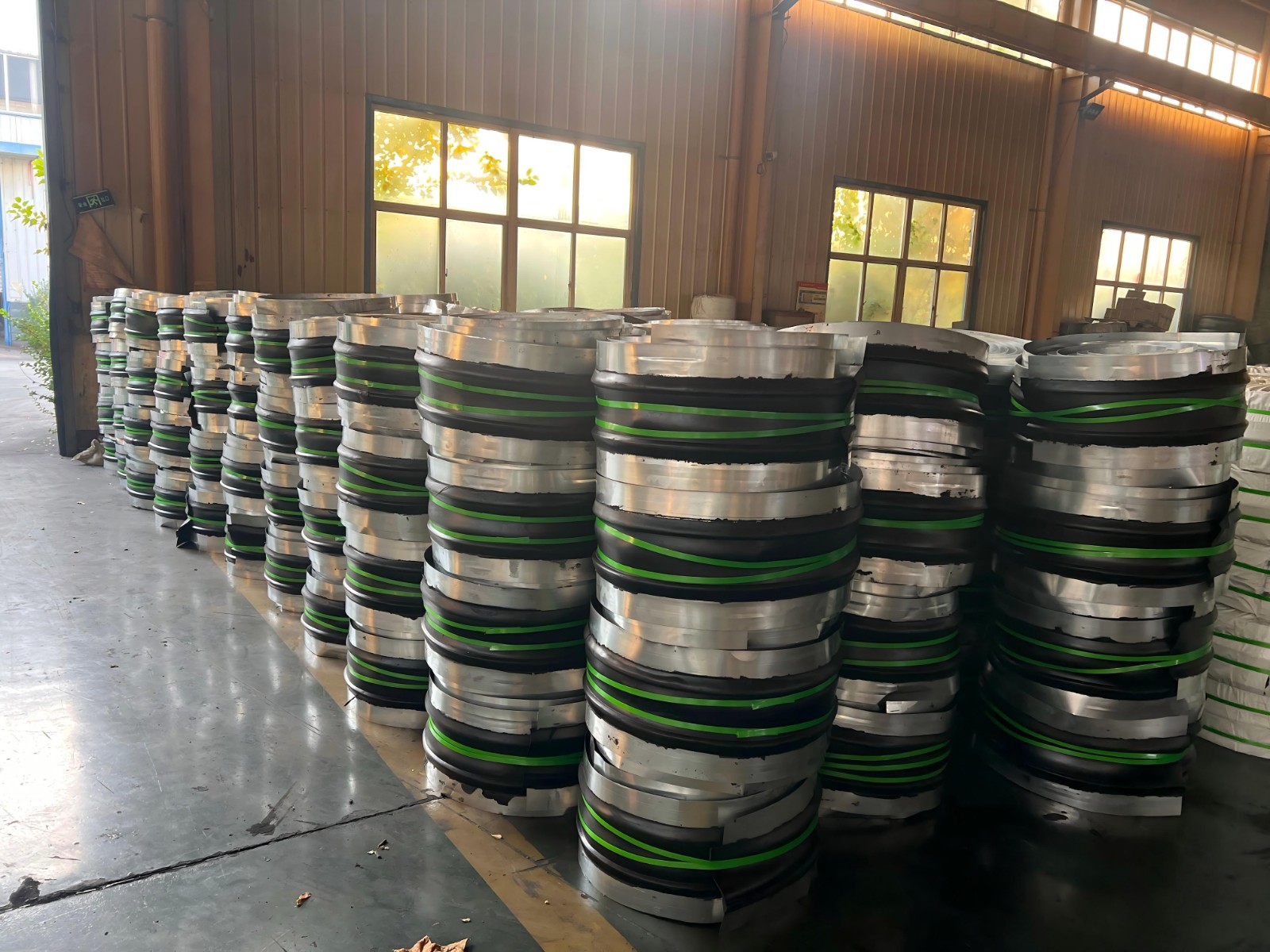 現貨 + 定制雙服務!衡水宏基鋼邊橡膠止水�?地鐵隧道專用 48 小時發貨�?1).jpg 現貨 + 定制雙服務!衡水宏基鋼邊橡膠止水�?地鐵隧道專用 48 小時發貨�?1).jpg